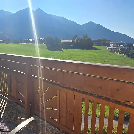 Haus Wiesenruh - Mountain View Apartament Seefeld w Tirolu